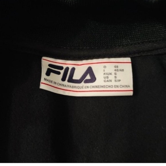 Fila NWT Men’s Black Tape 90s Y2K Track Jacket Coat Sweater - Picture 9 of 10